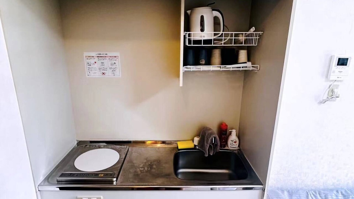 Nishi-Shinjuku Apartment | Shinjuku 1 room apartment with bathroom and toilet, 7 minutes walk from station!