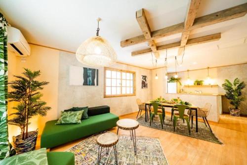 Kadena-cho House | SHIOYA STAY