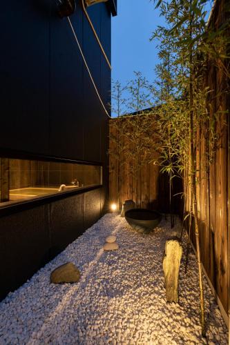 Nishi Villa | Shirakabanoyado - AOARASHI 白樺の宿 - 青嵐