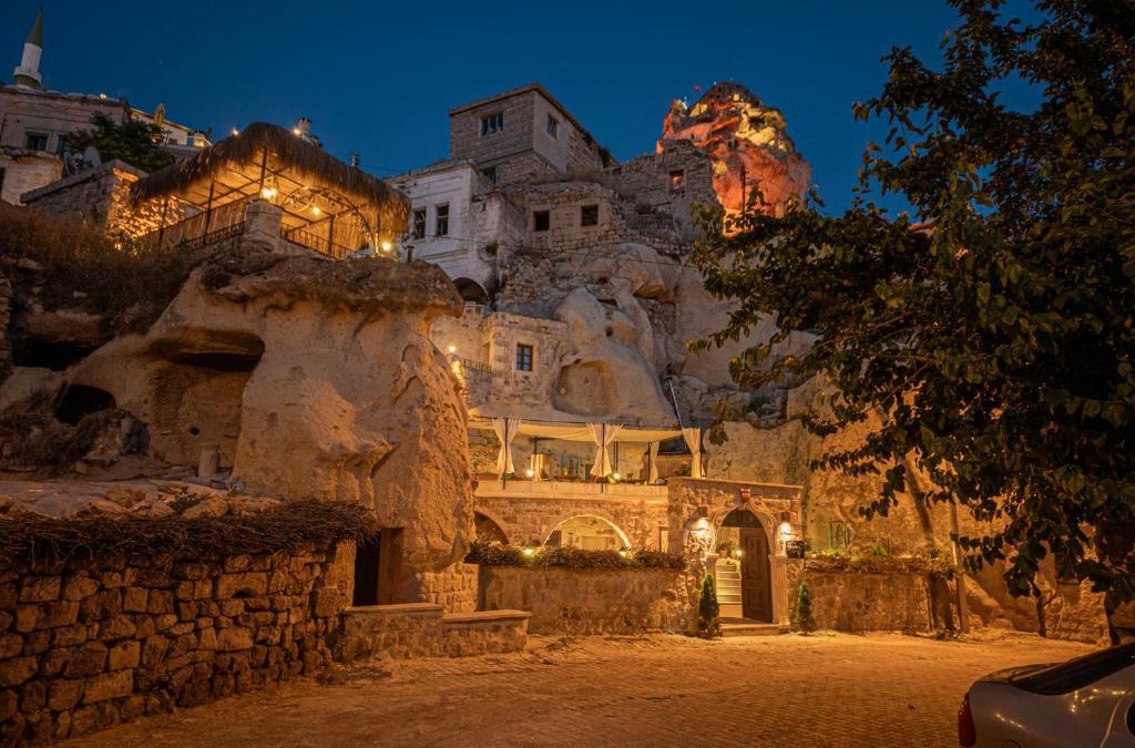 Ortahisar Bed & Breakfast | Shiraz Cave Cappadocia