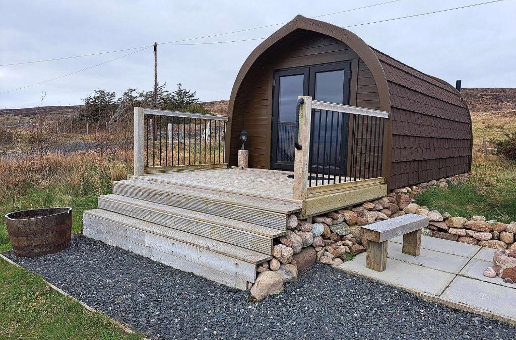 Melvaig Ski Chalet | Shiskine Pod