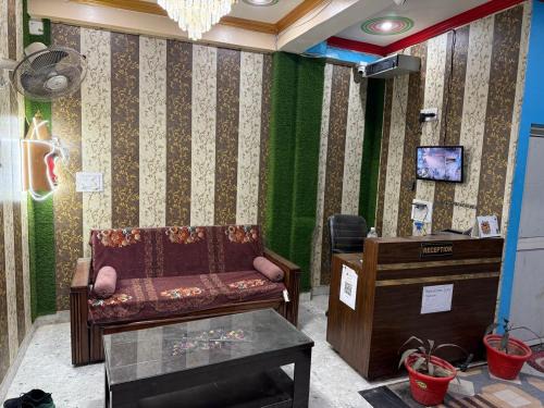 Haraiya Hotel | Shivansh Palace