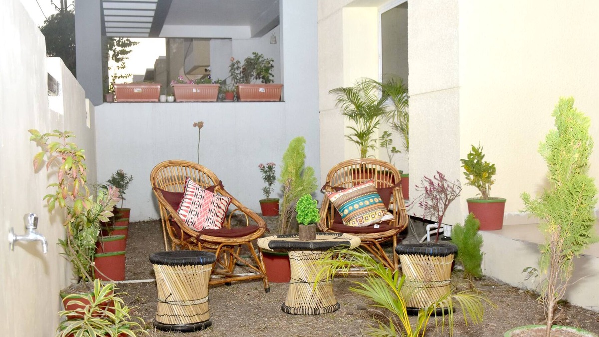 Ujjain House | Shivoham Homestay| Your Private Bungalow| Luxe and Cosy 2BHK with Parking & Lawn