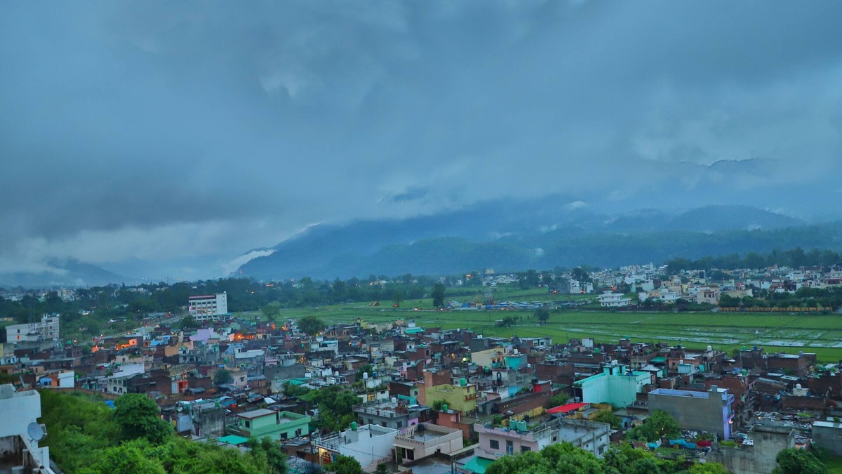 Rishikesh Apartment | Shivoham Yoga Retreat - spacious and fully equipped apartment in tranquil area