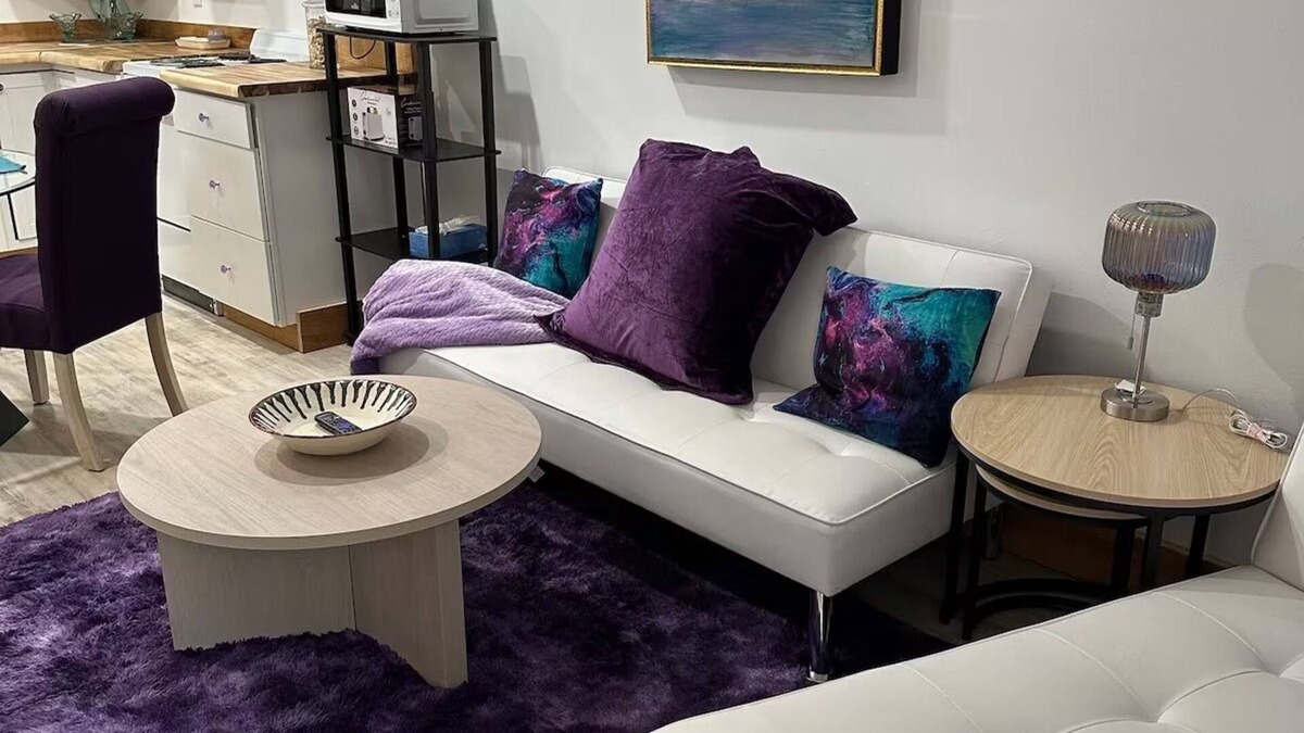 Fluker Cottage | SHL- Lilac Wisteria Cottage