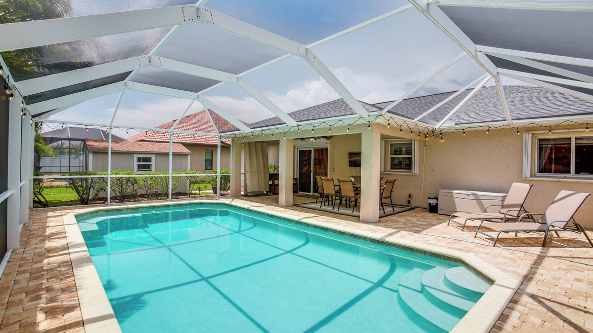 Trafalgar House | Shop, Dine & Unwind Poolside: Cape Coral Retreat!