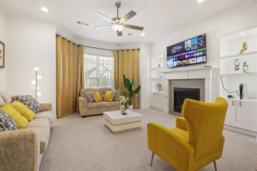 Lewisville House | Shop & Store Oasis, 13min from Airport, Prime Spot