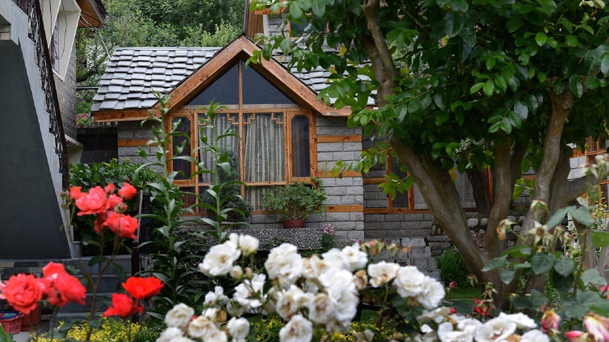 Aleo Villa | Shoran in Treetops Cottage - Detached bungalow