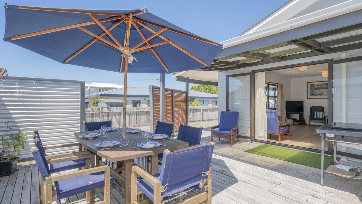 Whangamata House | Shore Beats Work - Whangamata Holiday Home