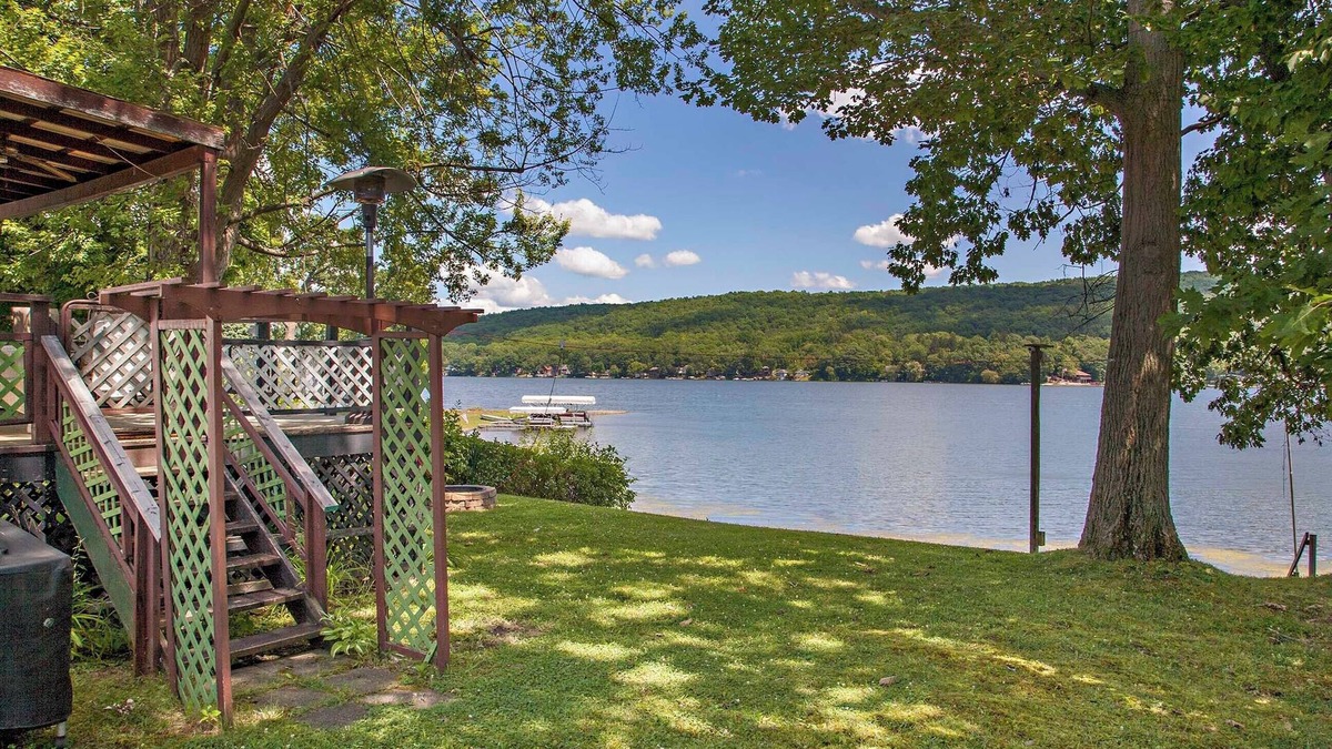 Hammondsport House | Shore Thing located on Waneta’s west side