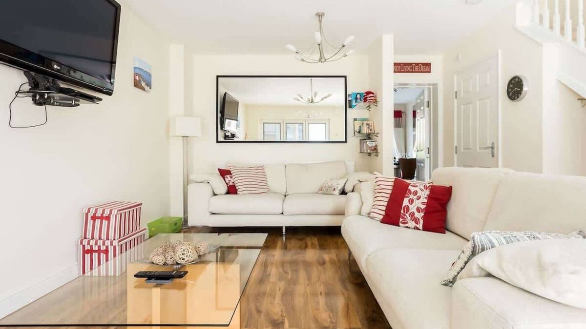 Hamworthy House | Shore Thing - with Sea Glimpses and Large Garden