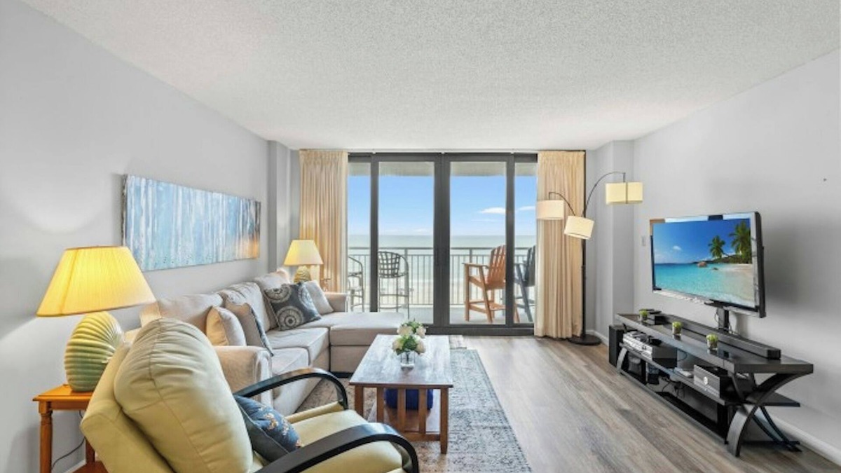 Crescent Beach Condo | Shoreham I 4B- Oceanfront 3BR/2BA- Pool