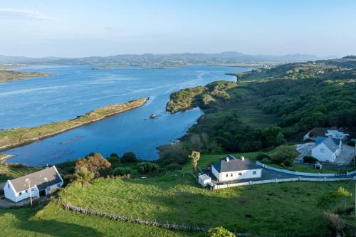 Letterkenny House | Shoreline Cottage
