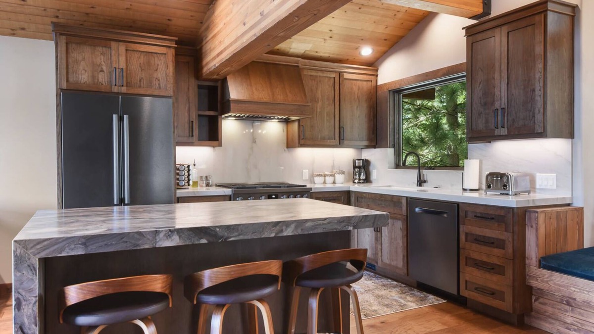 Carnelian Bay House | Shoreline Vista | Nearby Hike & Bike Trails for Perfect Summer Getaway