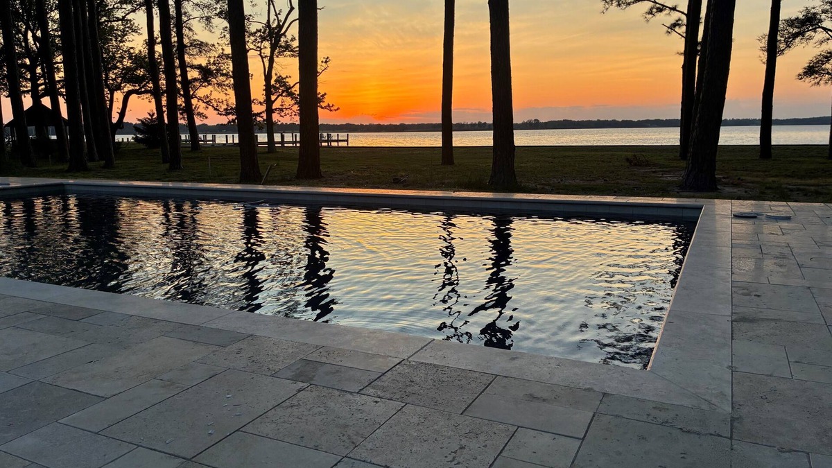 Secretary House | Short drive to Downtown Cambridge | Private Dock | Guest House