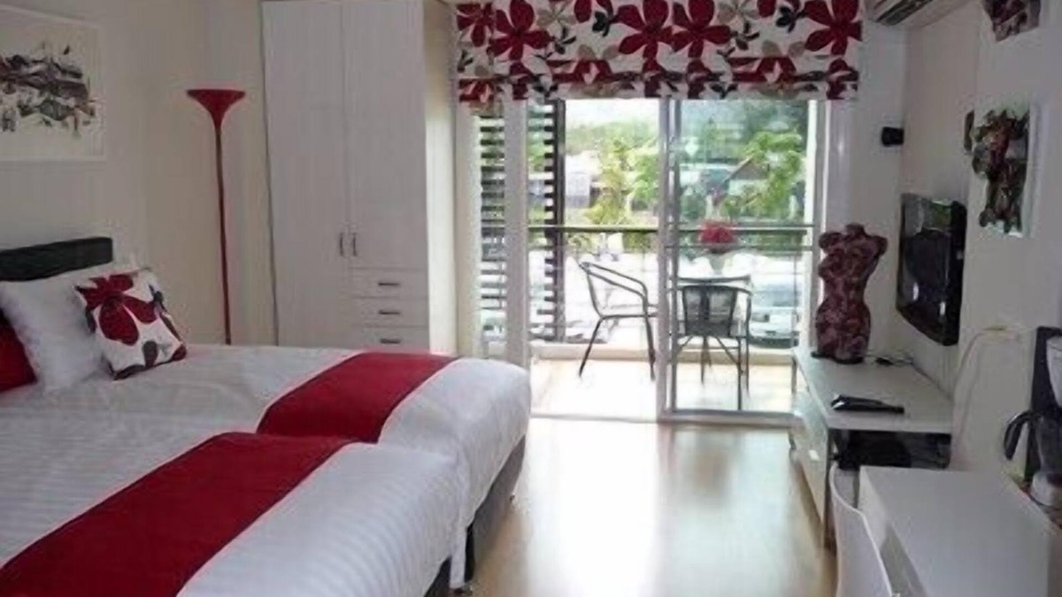 Hua Hin Apartment | Short stay, high service/low price, well maintained/equipped, in center.