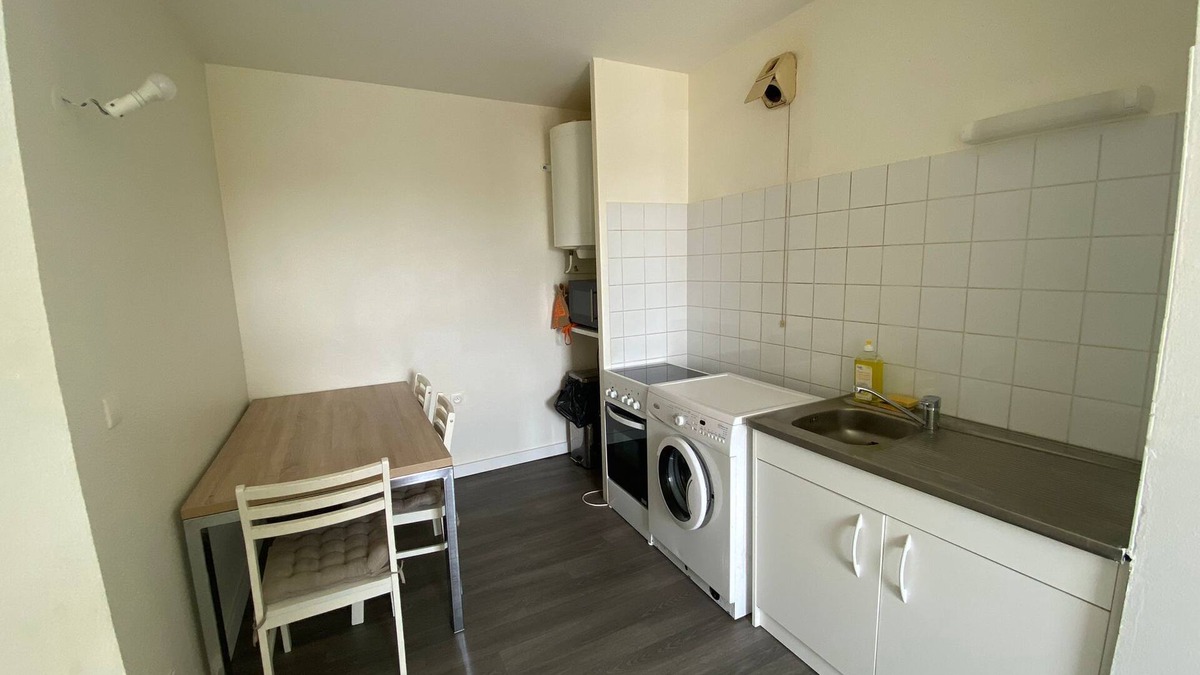 Bron Apartment | Short-term rental