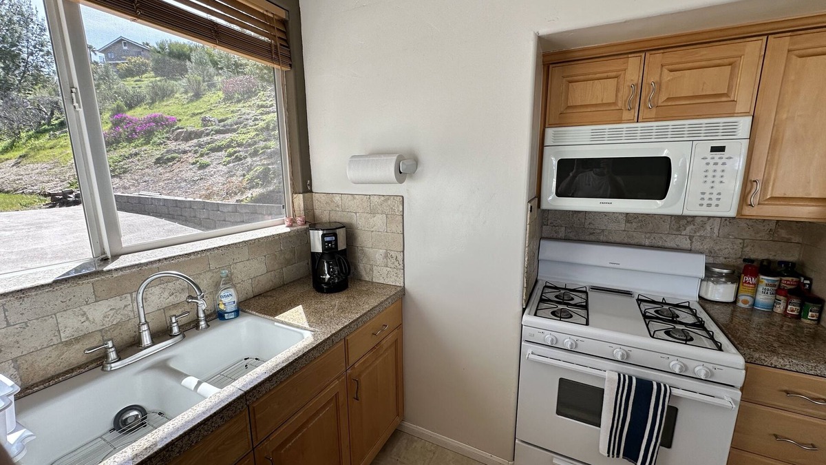 Winter Gardens Apartment | Short Term Rental in Lakeside, CA with amazing views of the El Cap Mountains