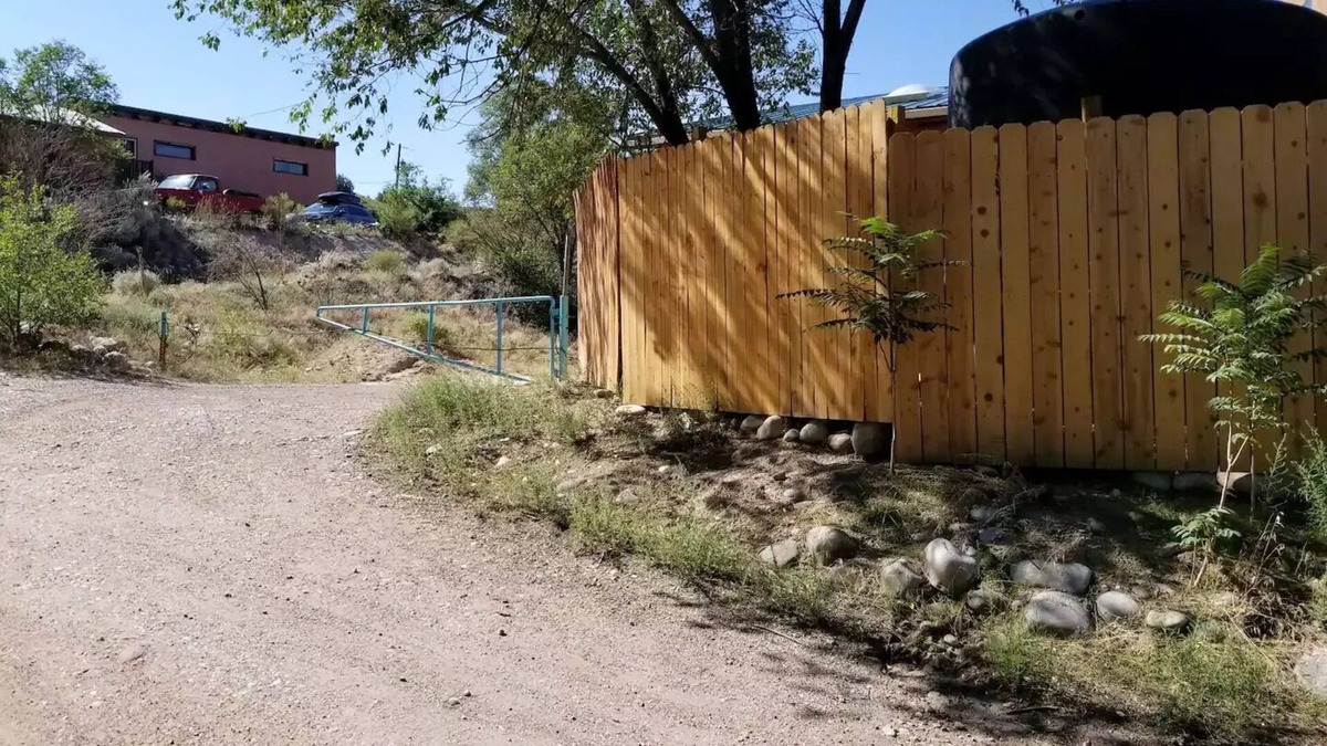 Ojo Caliente House | Short Walk From Ojo Hot Springs