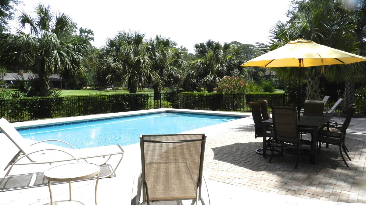 Oceanside House | Short walk to beach, pool in full sun, golf view, bright open home, Pet Friendly