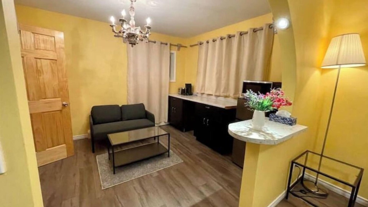 Niagara Falls Apartment | Short walk to the falls 2room luxury free parking