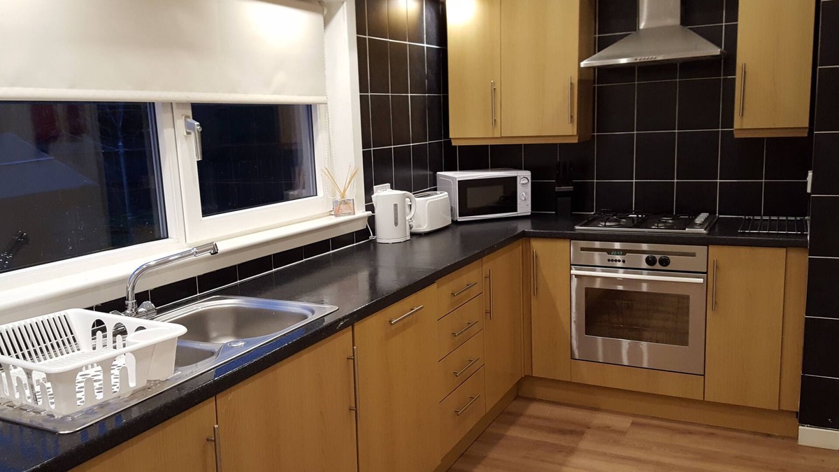 Shotts Apartment | Shotts Home From Home
