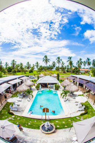 El Jobo Hotel | Show Pony Beach Resort and Suites