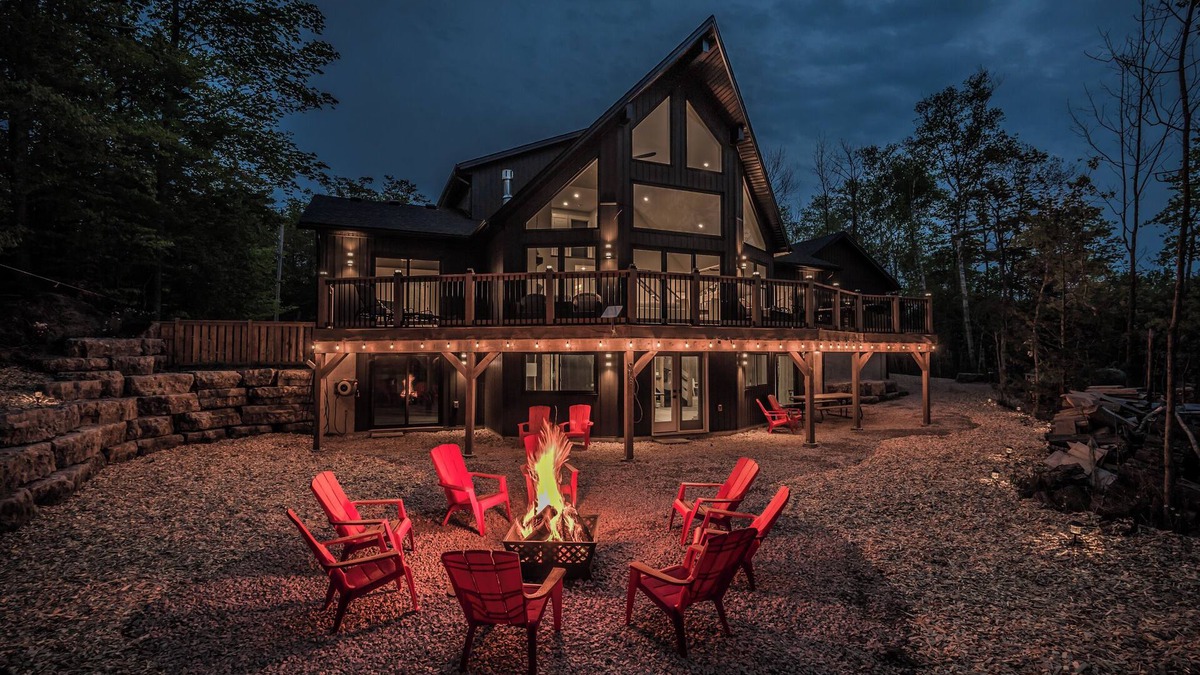 South Bruce Peninsula Cabin | Show stopping retreat w/AC near beaches