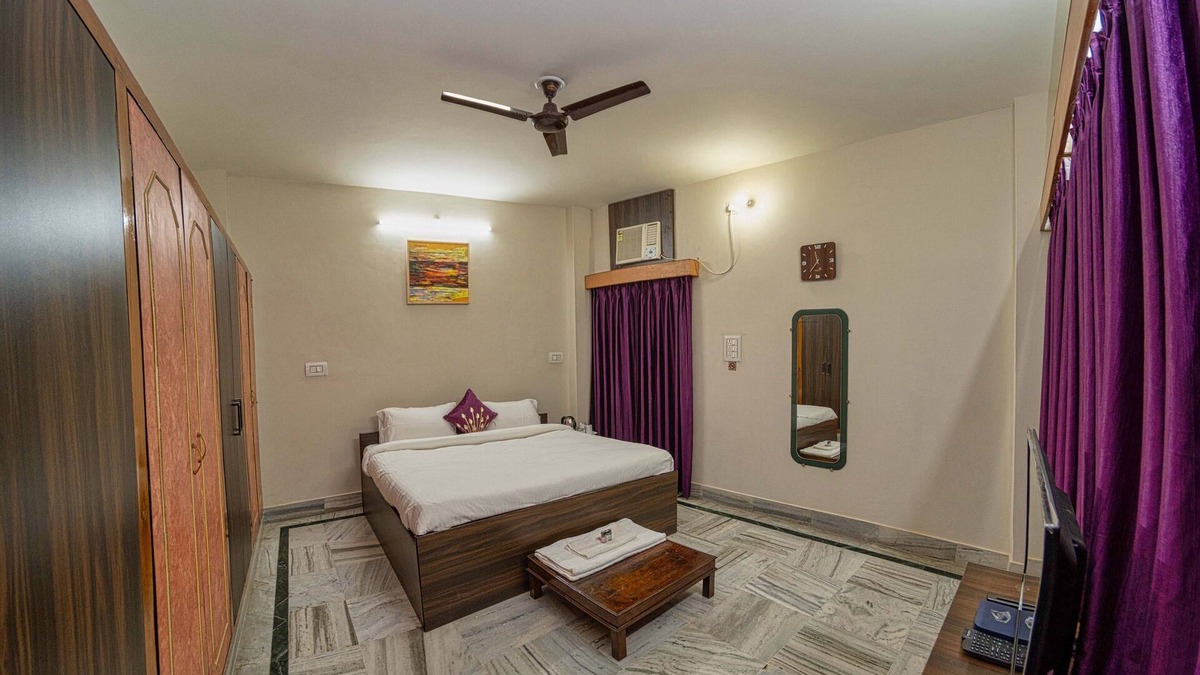 Varanasi Bed & Breakfast | Shri Heritage - Your Home Away From Home.