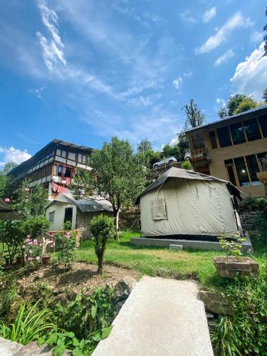 Ghiyagi House | Shringi Vatika homestay