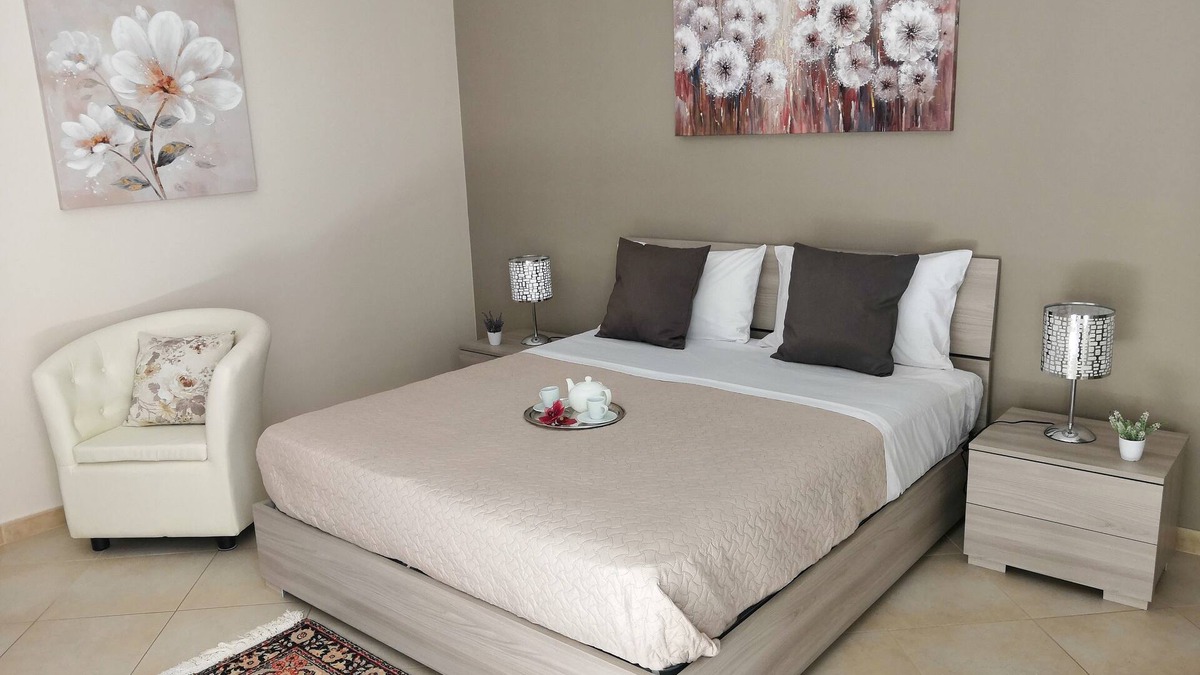 Floridia Apartment | Sicilian Panoramic Apartment (CIR: 19089009C210586)