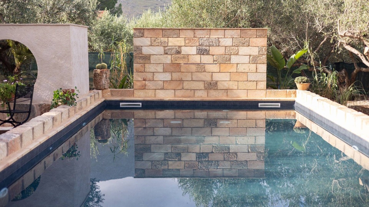 Castelluzzo Villa | Sicilian rustic style Sunday farmhouse with exclusive pool | 7 beds