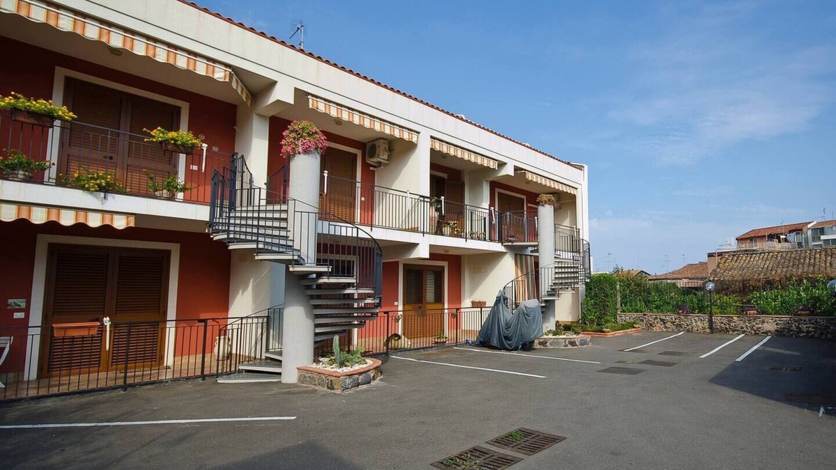 Stazzo Apartment | Sicily apartment near the sea, between the Etna volcano, Taormina, Syracuse