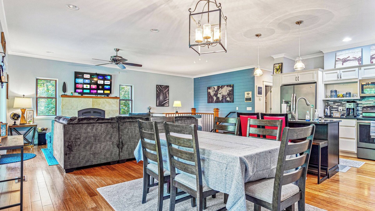 St. Elmo Improvement League House | Side of Lookout Mtn-2bdrm Lux Bungalow-Chatt Vistas