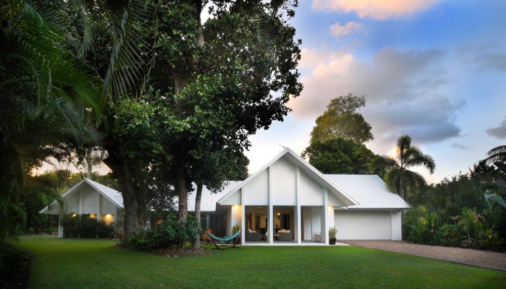 Mission Beach House | Sienna-Rose