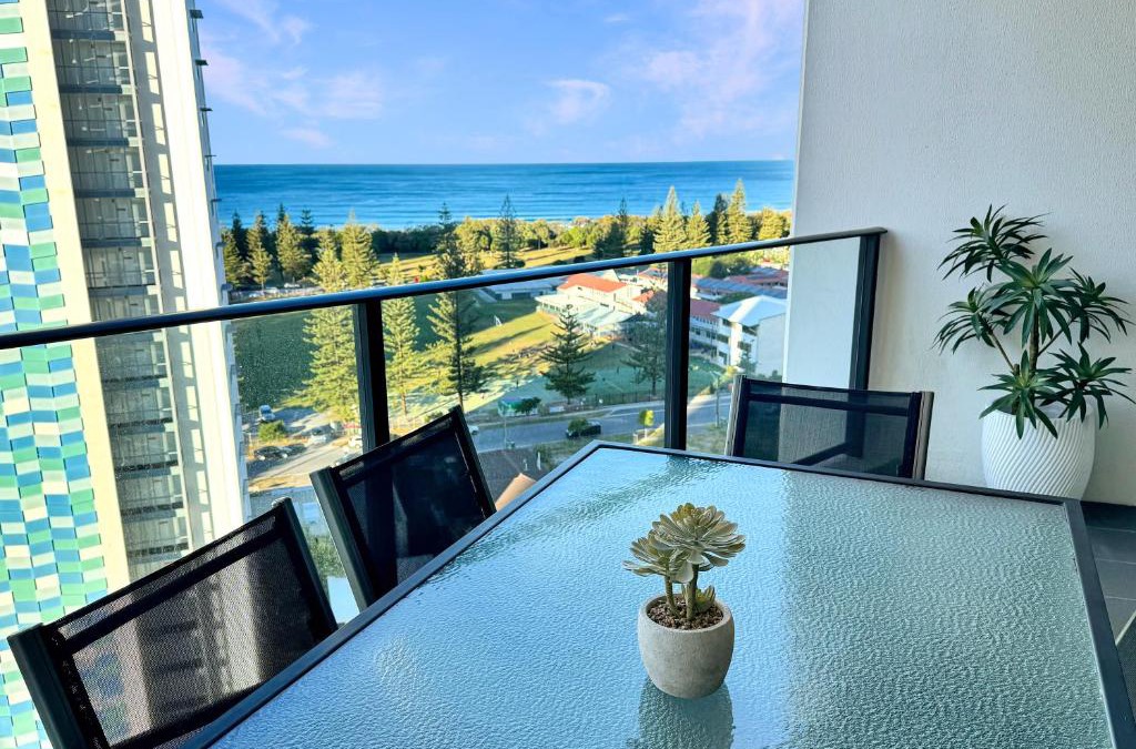 Broadbeach Apartment | Sierra Grand 15th floor Ocean Views parking