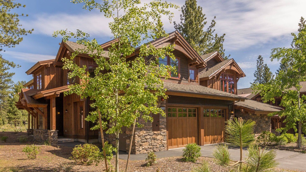 Ponderosa Palisades House | Sierra Sanctuary, 4 BDR in Schaffer's Mill Lake Tahoe, Golf & Club Amenities!
