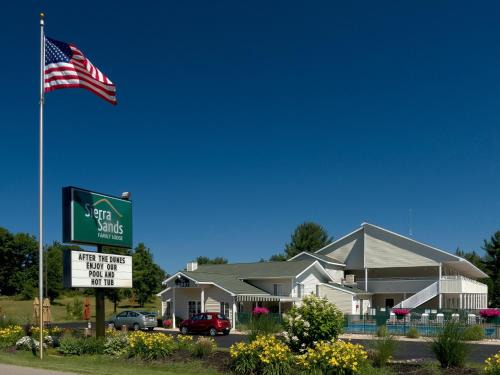 Silver Lake Hotel | Sierra Sands Family Lodge
