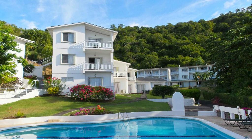 Morne Rouge Hotel | Siesta Hotel