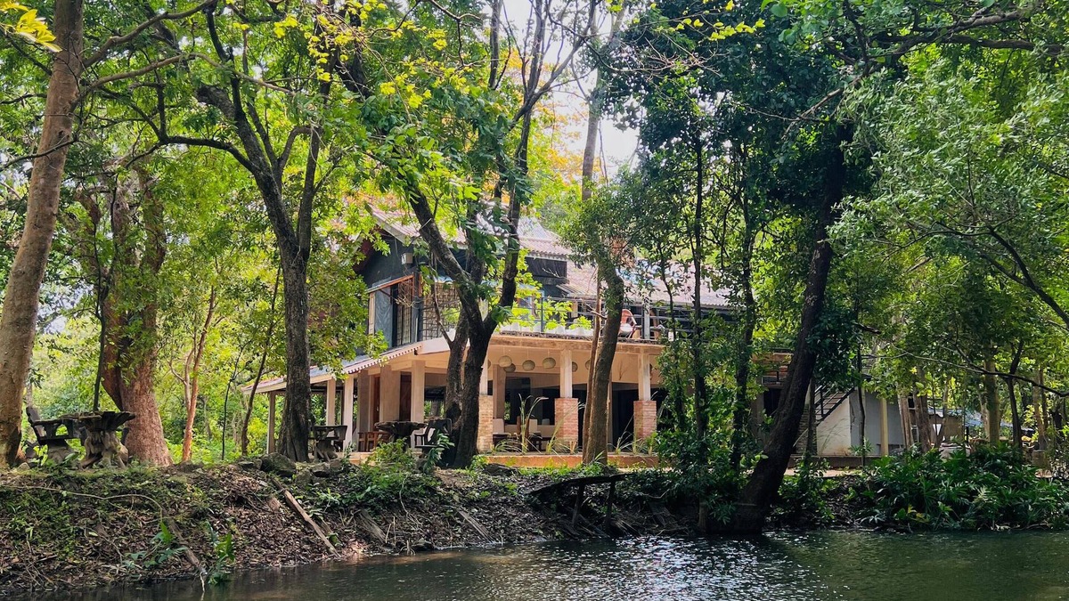 Hingurakgoda Hotel | Sigiri Vananthara