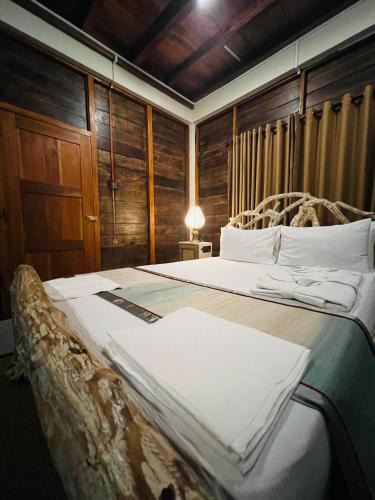 Hingurakgoda Hotel | Sigiri Vananthara