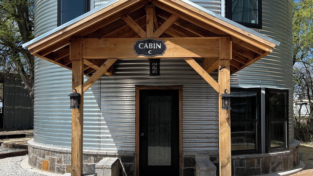 Walnut Springs Cabin | Silo Junction Cabin C