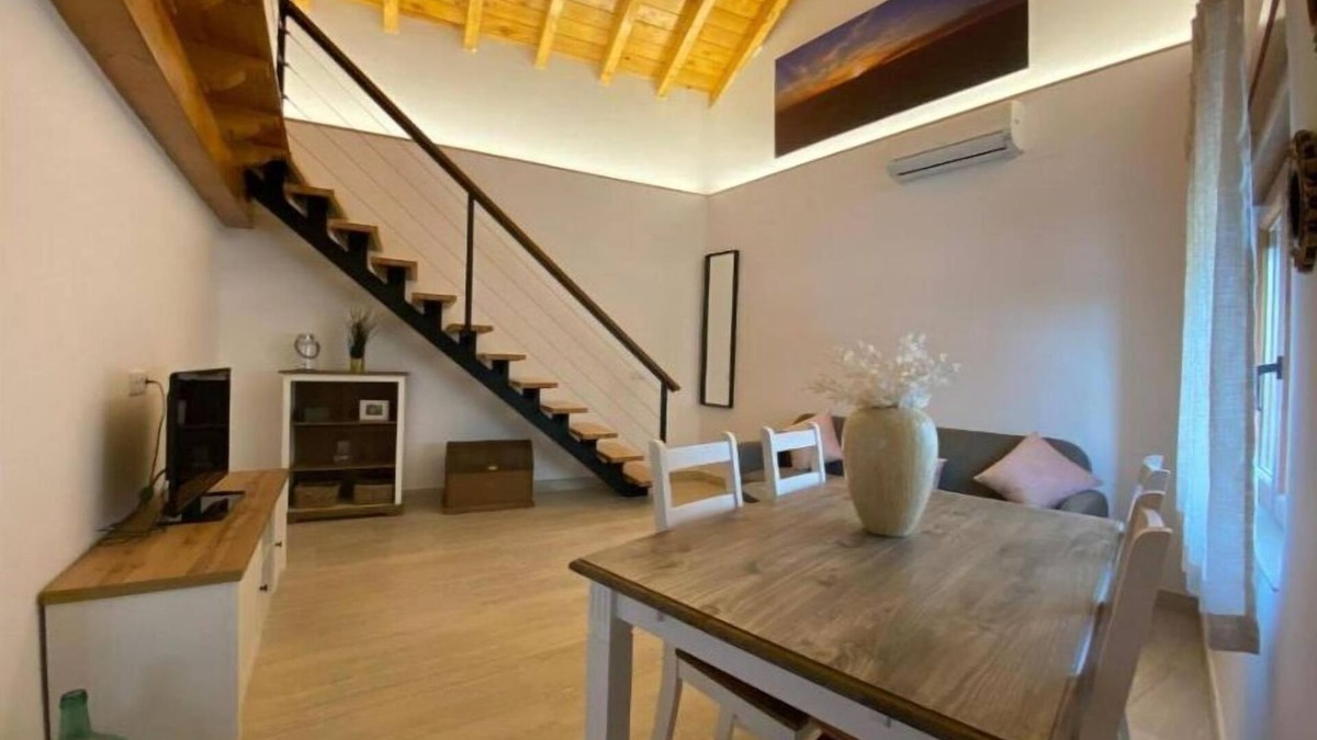 Villabrazaro House | Silos House
