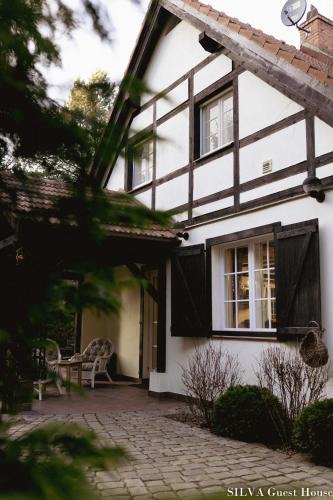 gmina Karsin House | SILVA Guest House - dom wczasowy, tenis, basen, balia i sauna