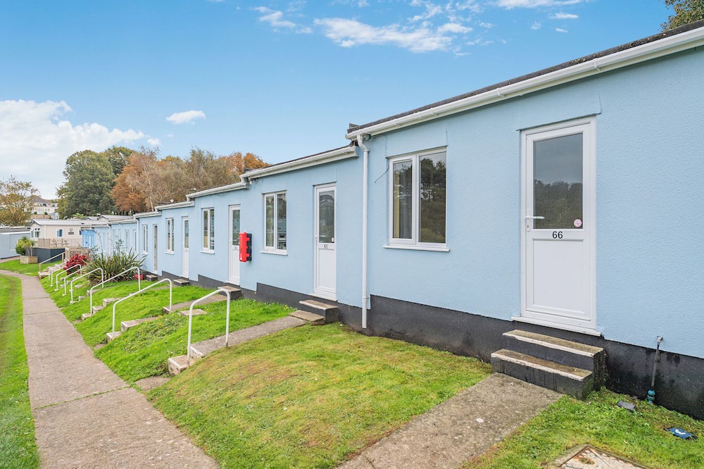 Brixham Ski Chalet | Silver 1 Chalet Slps 4 Pet
