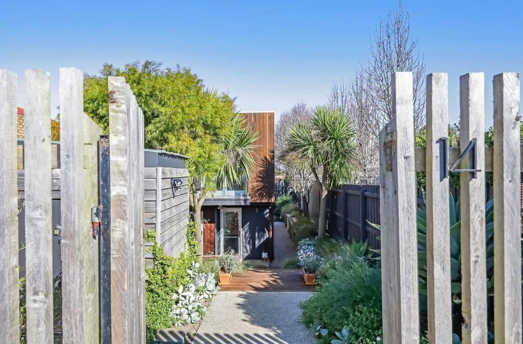 Warrnambool House | Silver Ball Retreat