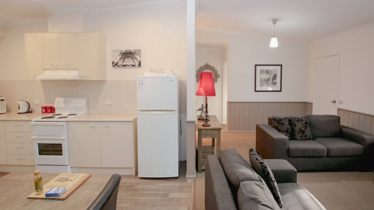 Bright Cottage | SILVER BIRCHES HOLIDAY VILLAGE - UNIT 9