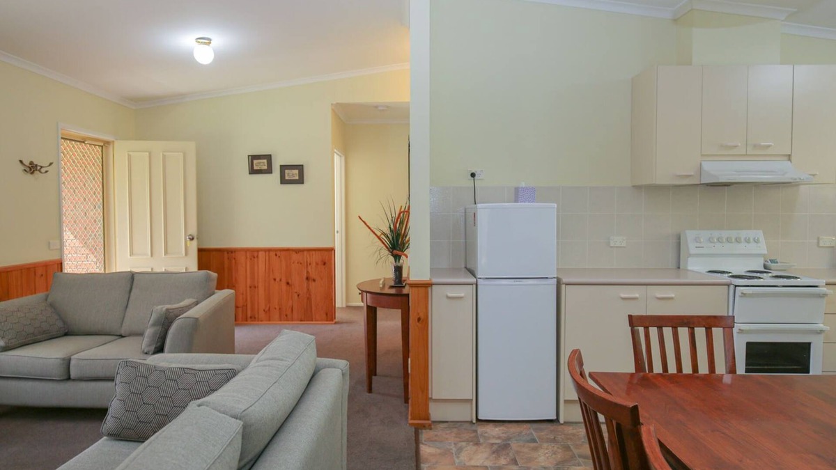 Bright Cottage | SILVER BIRCHES HOLIDAY VILLAGE - UNIT 10