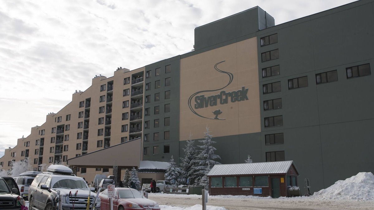 Snowshoe Hotel | Silver Creek Lodge