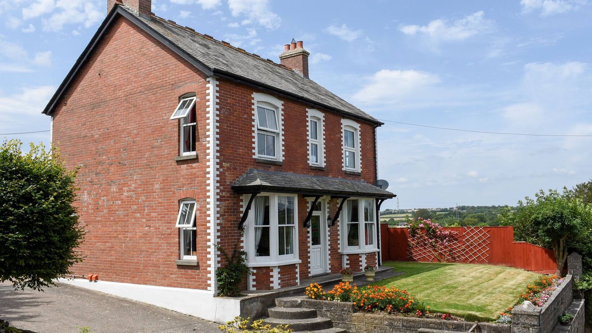 Holsworthy House | SILVER CROOKS, pet friendly, country holiday cottage in Holsworthy